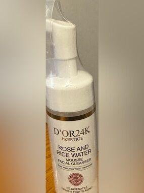D'OR24K Foaming Bottle Rose And Rice Water Mousse Facial Cleaner